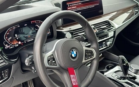 BMW 5 серия, 2021 год, 6 350 000 рублей, 21 фотография