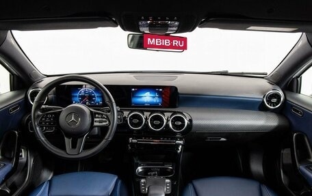 Mercedes-Benz A-Класс, 2019 год, 2 550 000 рублей, 17 фотография