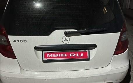 Mercedes-Benz A-Класс, 2012 год, 950 000 рублей, 2 фотография