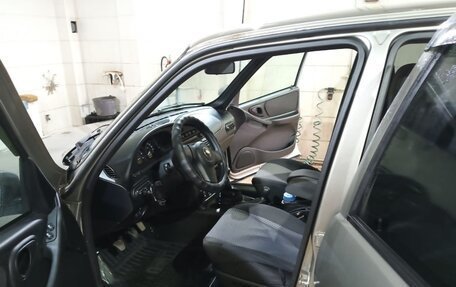 Chevrolet Niva I рестайлинг, 2018 год, 1 150 000 рублей, 5 фотография