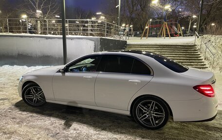Mercedes-Benz E-Класс, 2018 год, 3 530 000 рублей, 5 фотография