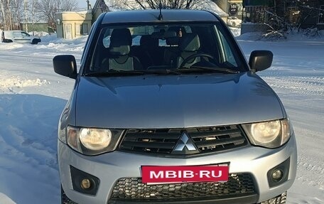 Mitsubishi L200 IV рестайлинг, 2014 год, 1 340 000 рублей, 4 фотография