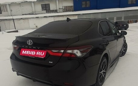 Toyota Camry, 2021 год, 3 100 000 рублей, 3 фотография