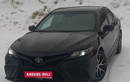 Toyota Camry, 2021 год, 3 100 000 рублей, 12 фотография