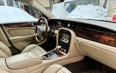 Jaguar XJ III (X350), 2005 год, 2 150 000 рублей, 11 фотография