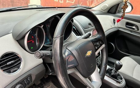 Chevrolet Cruze II, 2014 год, 945 000 рублей, 13 фотография