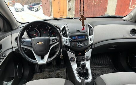 Chevrolet Cruze II, 2014 год, 945 000 рублей, 16 фотография