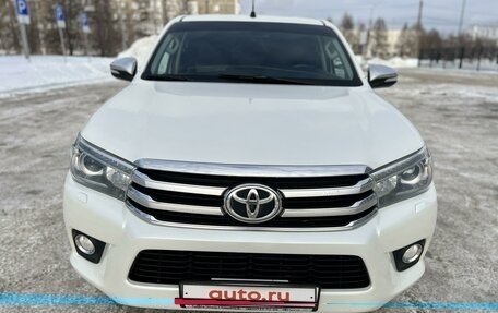 Toyota Hilux VIII, 2016 год, 3 590 000 рублей, 3 фотография