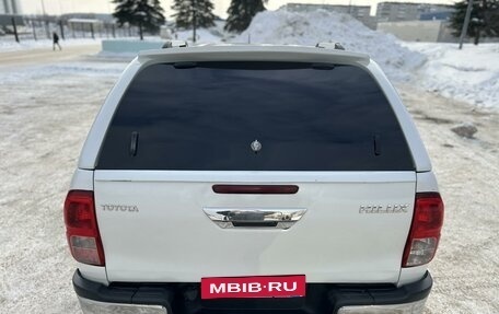 Toyota Hilux VIII, 2016 год, 3 590 000 рублей, 9 фотография