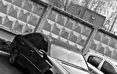 Mercedes-Benz E-Класс, 2004 год, 980 000 рублей, 15 фотография