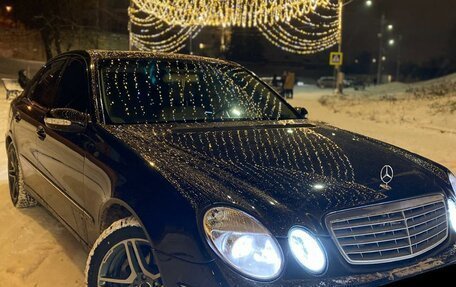 Mercedes-Benz E-Класс, 2004 год, 980 000 рублей, 11 фотография
