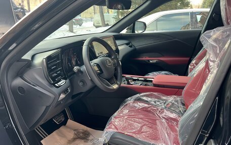 Lexus RX IV рестайлинг, 2024 год, 10 050 000 рублей, 16 фотография