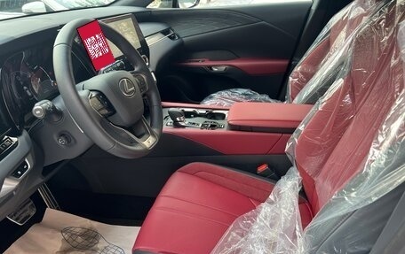 Lexus RX IV рестайлинг, 2024 год, 10 050 000 рублей, 17 фотография