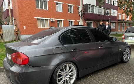 BMW 3 серия, 2005 год, 1 070 000 рублей, 7 фотография