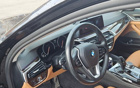 BMW 5 серия, 2019 год, 3 200 000 рублей, 10 фотография