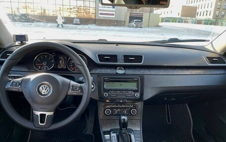 Volkswagen Passat B7, 2011 год, 1 095 000 рублей, 9 фотография