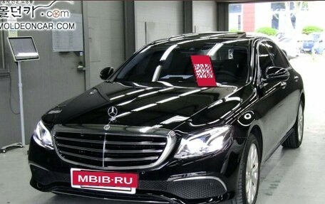 Mercedes-Benz E-Класс, 2019 год, 3 728 088 рублей, 2 фотография