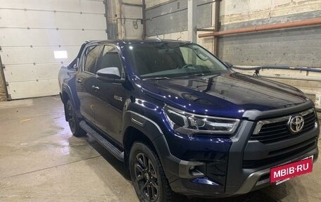 Toyota Hilux VIII, 2020 год, 6 500 000 рублей, 3 фотография