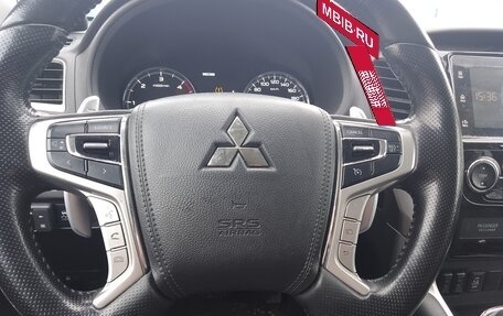 Mitsubishi Pajero Sport III рестайлинг, 2018 год, 4 000 000 рублей, 5 фотография