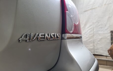 Toyota Avensis III рестайлинг, 2007 год, 1 120 000 рублей, 31 фотография