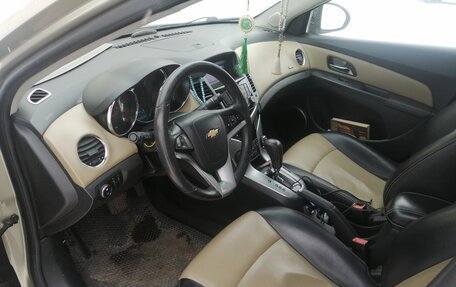 Chevrolet Cruze II, 2011 год, 730 000 рублей, 12 фотография