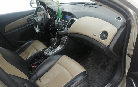 Chevrolet Cruze II, 2011 год, 730 000 рублей, 4 фотография