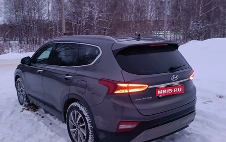 Hyundai Santa Fe IV, 2018 год, 3 000 000 рублей, 3 фотография