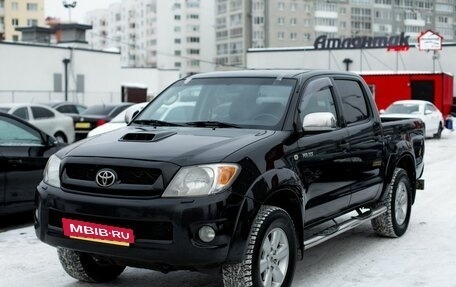 Toyota Hilux VII, 2011 год, 2 020 000 рублей, 2 фотография