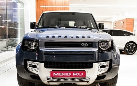 Land Rover Defender II, 2021 год, 8 499 000 рублей, 2 фотография