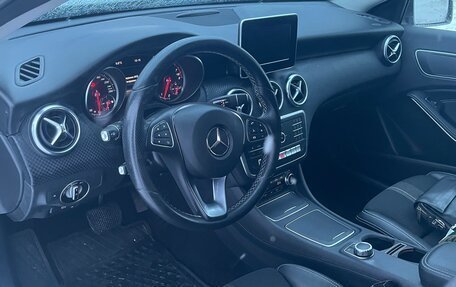Mercedes-Benz A-Класс, 2017 год, 2 000 000 рублей, 17 фотография