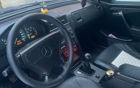 Mercedes-Benz C-Класс, 1994 год, 220 000 рублей, 10 фотография