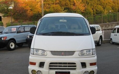 Mitsubishi Delica IV, 2004 год, 935 000 рублей, 38 фотография