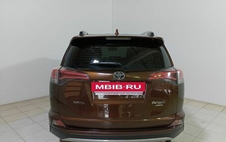 Toyota RAV4, 2017 год, 2 490 000 рублей, 7 фотография