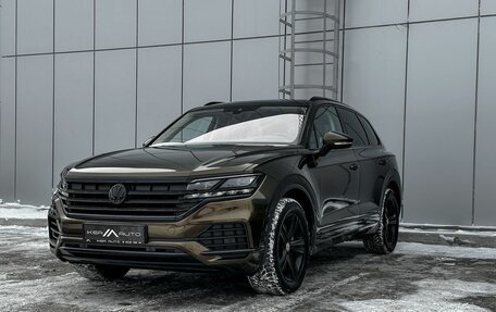 Volkswagen Touareg III, 2020 год, 5 800 000 рублей, 1 фотография