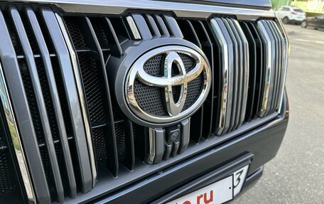Toyota Land Cruiser Prado 150 рестайлинг 2, 2018 год, 6 480 000 рублей, 21 фотография