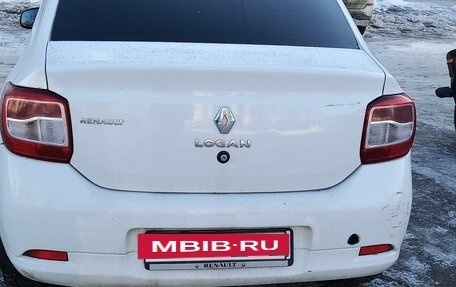 Renault Logan II, 2017 год, 750 000 рублей, 6 фотография