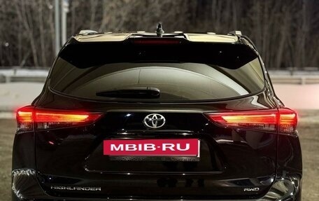 Toyota Highlander, 2021 год, 8 500 000 рублей, 4 фотография