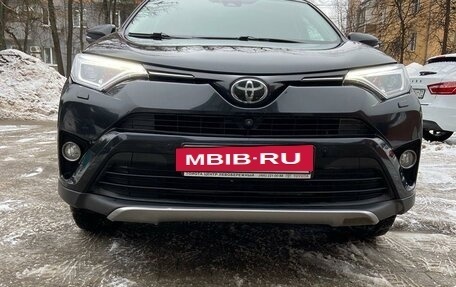 Toyota RAV4, 2017 год, 2 550 000 рублей, 2 фотография