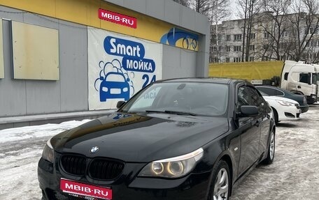 BMW 5 серия, 2004 год, 900 000 рублей, 1 фотография