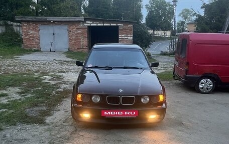 BMW 5 серия, 1992 год, 250 000 рублей, 10 фотография