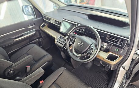 Honda Stepwgn IV, 2020 год, 2 530 000 рублей, 5 фотография