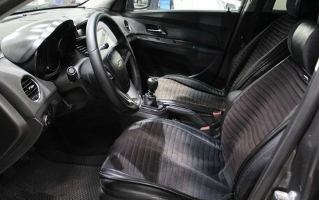 Chevrolet Cruze II, 2011 год, 700 000 рублей, 15 фотография