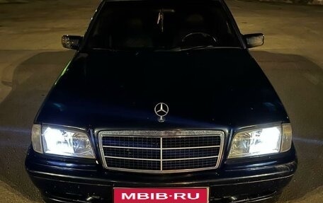 Mercedes-Benz C-Класс, 1999 год, 400 000 рублей, 1 фотография