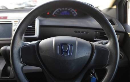 Honda Freed I, 2011 год, 1 199 000 рублей, 17 фотография