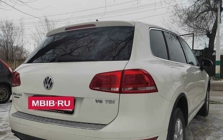 Volkswagen Touareg III, 2011 год, 2 000 000 рублей, 4 фотография