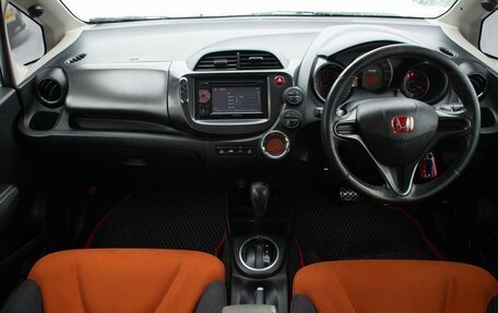 Honda Fit III, 2011 год, 1 200 000 рублей, 10 фотография