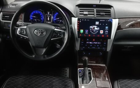 Toyota Camry, 2017 год, 2 530 000 рублей, 13 фотография