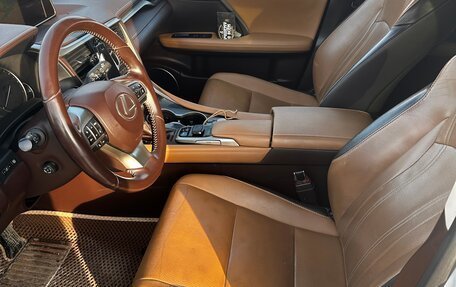Lexus RX IV рестайлинг, 2018 год, 4 950 000 рублей, 9 фотография