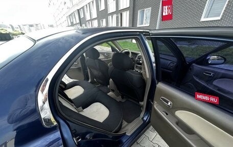 Hyundai Sonata IV рестайлинг, 2005 год, 530 000 рублей, 11 фотография