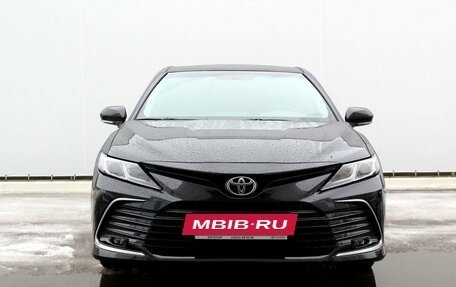 Toyota Camry, 2021 год, 3 250 000 рублей, 2 фотография